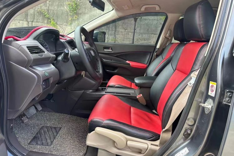 Used Honda CR-V 2012 2.0L two-wheel drive urban version
