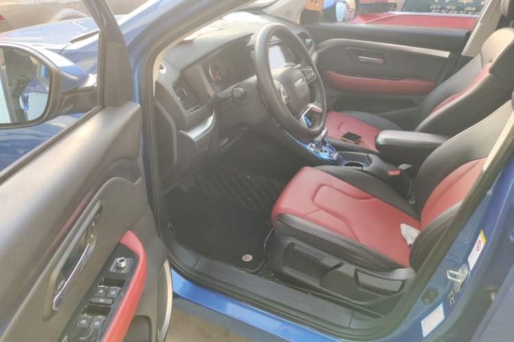 Used Haval H2s 2017 Red-Label 1.5T Dual-Clutch Elite Model
