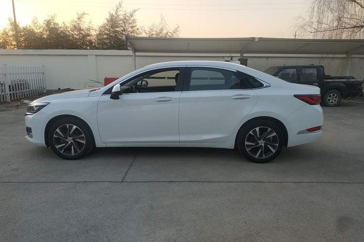 Used BAIC Beijing U7 2019 1.5T CVT Elite Edition China V
