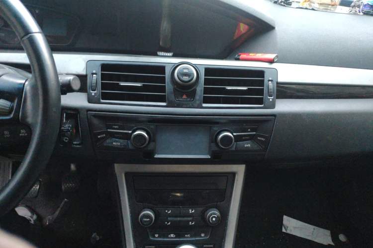 Used Roewe 550 2012 550 1.8T Manual "Gold Edition" Limited Model