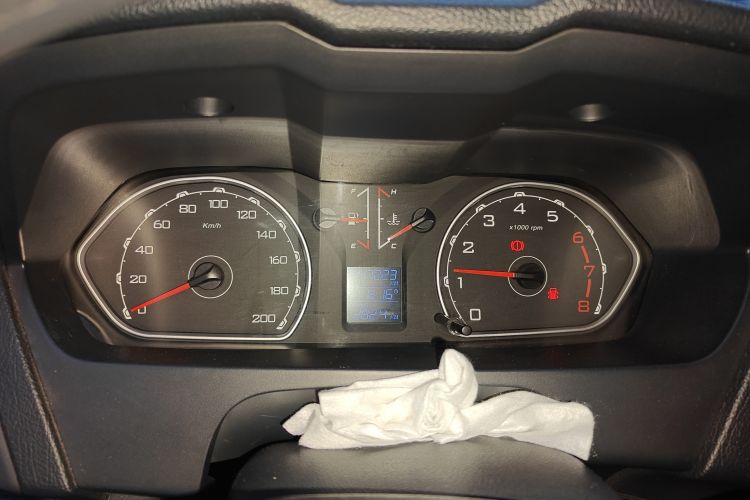 Used Leopaard Q6 2015 2.4L Manual 4x4 Excellence Edition
