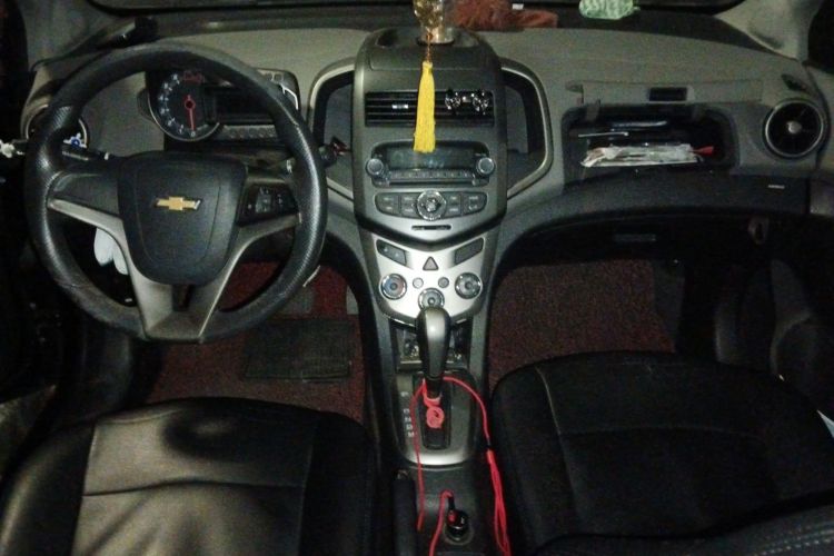 Used Chevrolet Aveo Sonic 2011 Sedan 1.4L Automatic SE