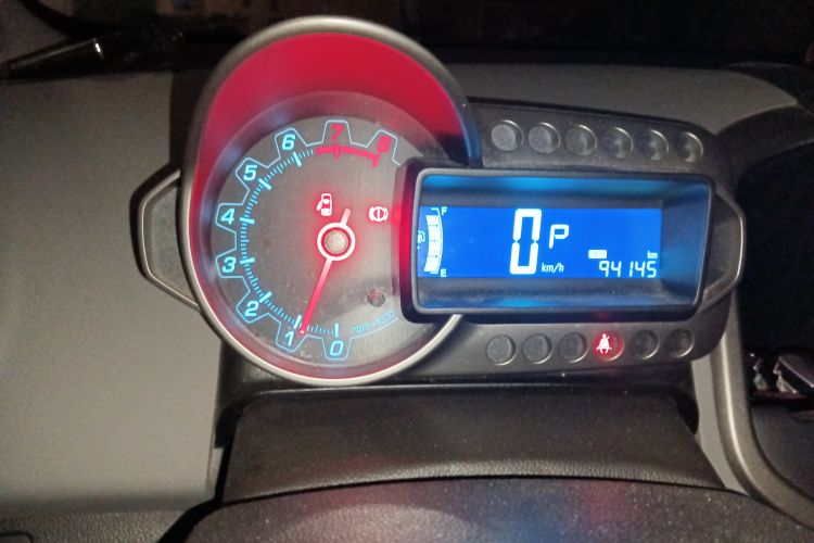 Used Chevrolet Aveo Sonic 2011 Sedan 1.4L Automatic SE