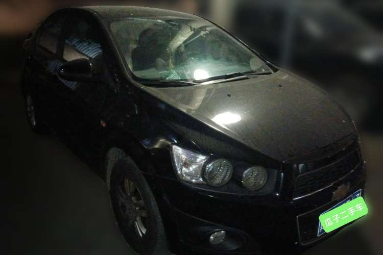 Used Chevrolet Aveo Sonic 2011 Sedan 1.4L Automatic SE