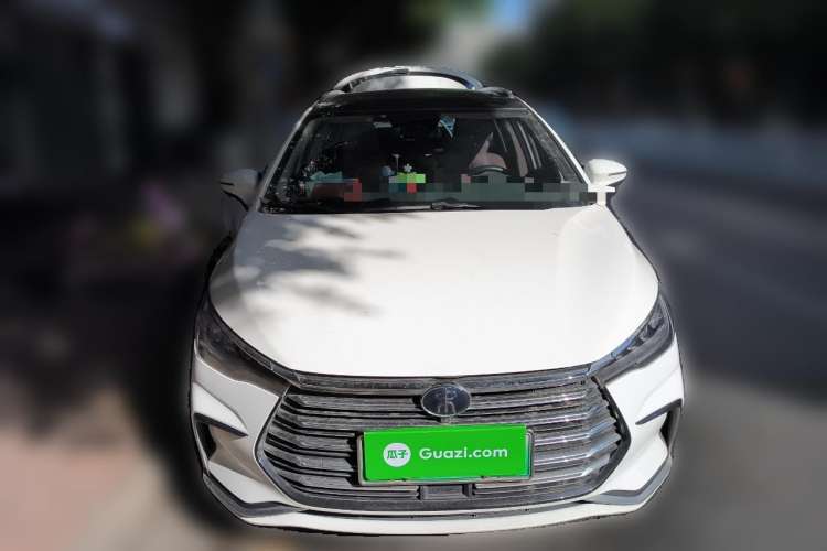 Used BYD Song MAX New Energy 2022 DM-i 105KM Flagship Model Front