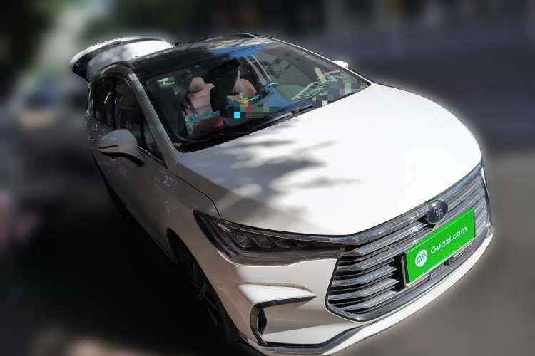 Used BYD Song MAX New Energy 2022 DM-i 105KM Flagship Model Front Right 45 Deg