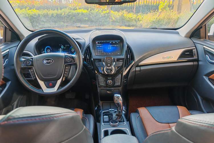 Used BYD Qin New Energy 2015 1.5T Dual-Crown Flagship Plus Edition