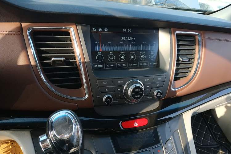 Used JAC Refine M5 2016 2.0T Gasoline Automatic Business Edition