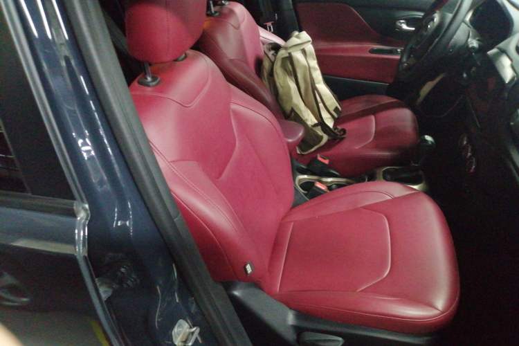 Used Jeep Renegade 2017 180T Automatic High-Energy Version