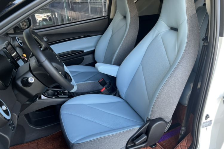 Used Chery New Energy Little Ant 2022 Revised Version Sweet Pink Edition Half-Sugar Version Lithium Iron Phosphate 30.7 kWh 30 kW 301 km