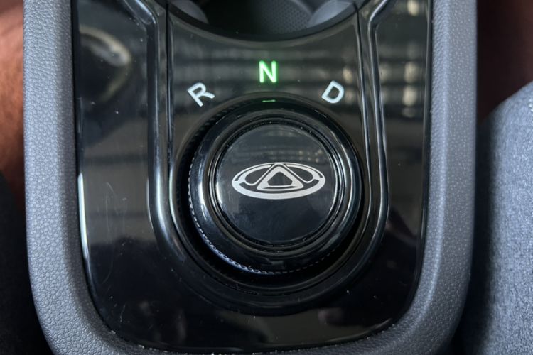 Used Chery New Energy Little Ant 2022 Revised Version Sweet Pink Edition Half-Sugar Version Lithium Iron Phosphate 30.7 kWh 30 kW 301 km