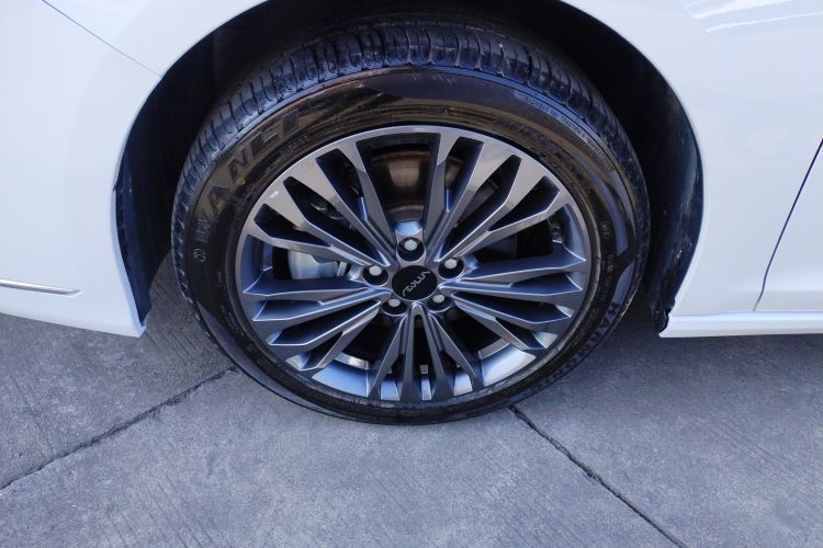 Used Dongfeng Aeolus Yixuan MAX 2023 1.5T Ultra-Stylish Trendsetting Dad Edition