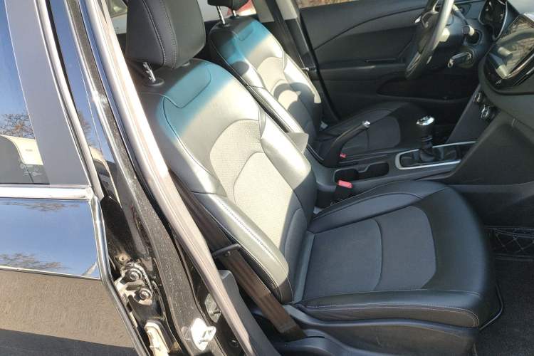 Used Chevrolet Cavalier 2016 1.5L Manual Xinyue Edition
