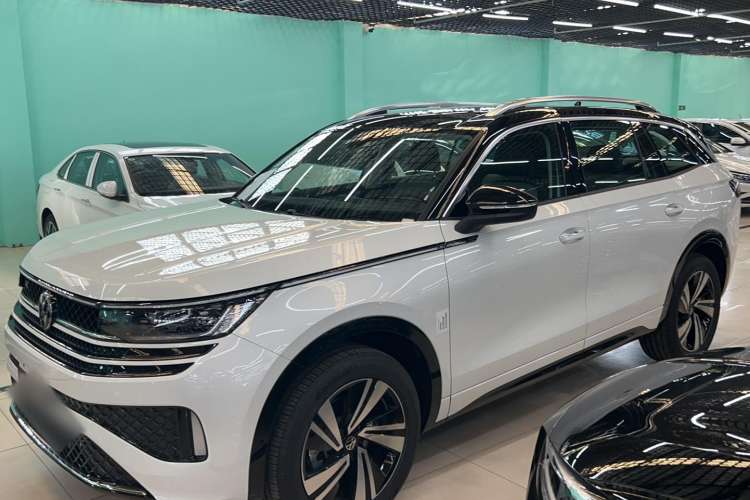 Used Volkswagen Tavendor 2023 380TSI Four-Wheel Drive R-Line Cruise Edition