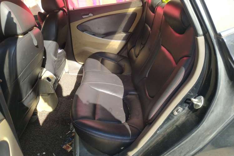 Used Hyundai Verna (older generation) 2010 Sedan 1.4L Manual Comfort GS