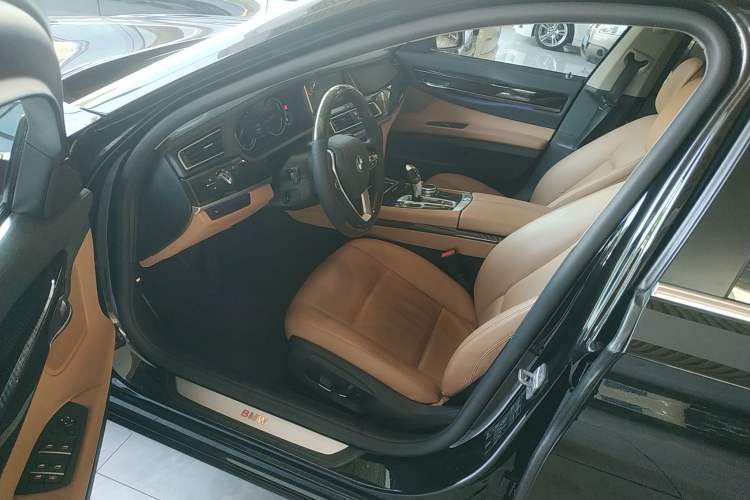 Used BMW 7 Series 2014 730Li Premium Edition
