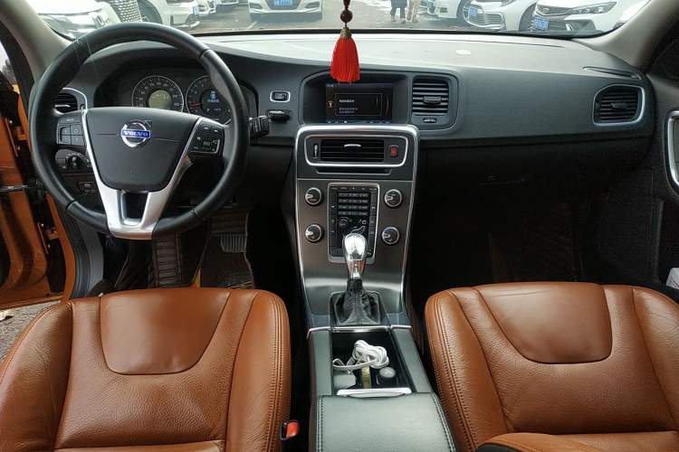 Used Volvo S60 2013 T5 Comfort Edition
