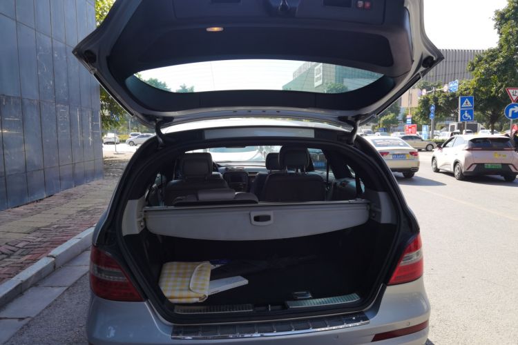 Used Mercedes-Benz R-Class 2010 R 350 L 4MATIC
