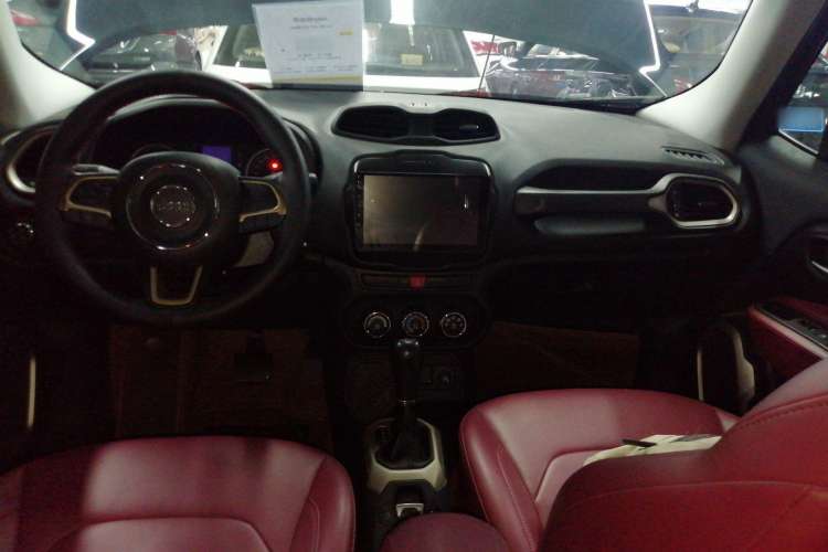 Used Jeep Renegade 2017 180T Automatic High-Energy Version