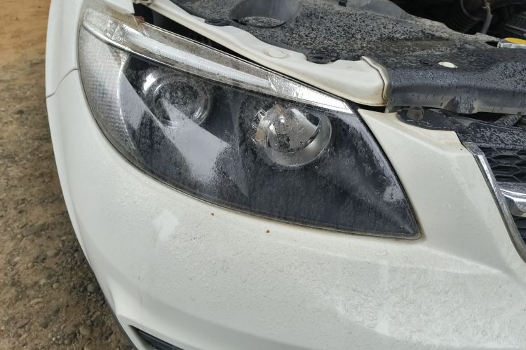 Used BYD S6 2014 2.0L Manual Elite Version 5 Seats