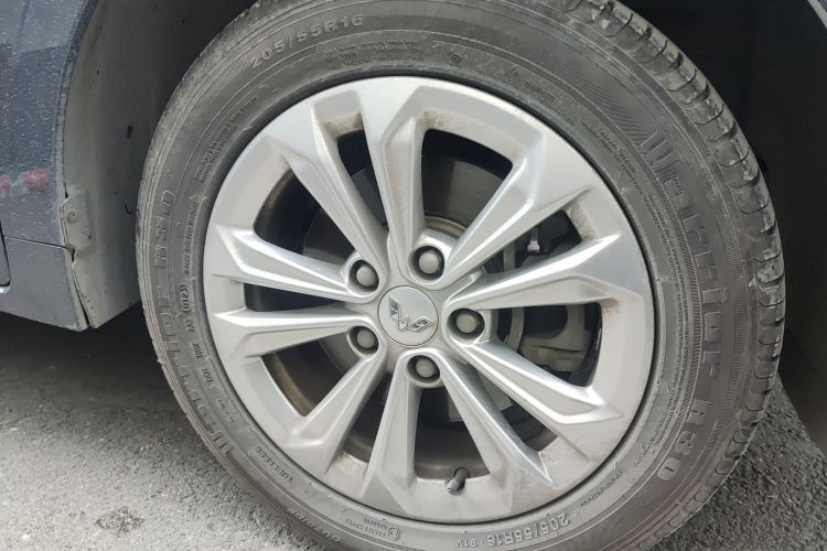 Used Wuling Jiachen 2022 1.5T CVT Smart Luxury Version
