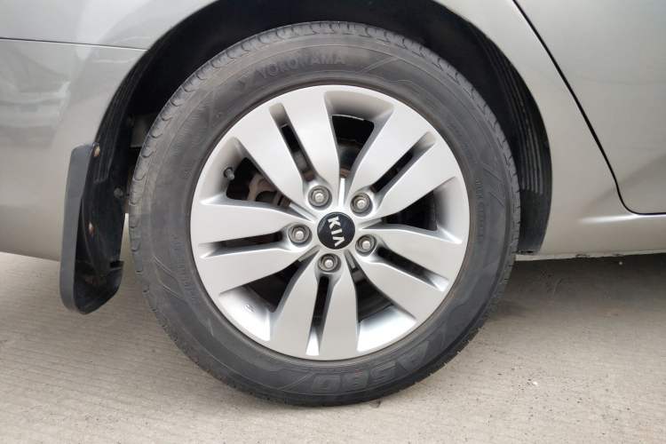 Used Kia Forte 2014 1.6L MT GLS
