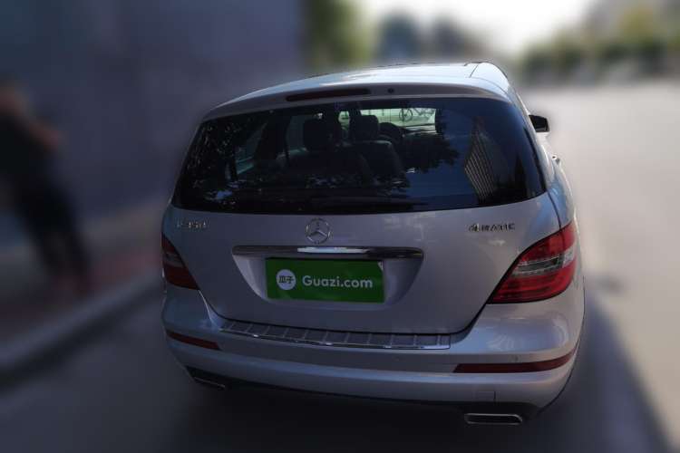 Used Mercedes-Benz R-Class 2010 R 350 L 4MATIC
