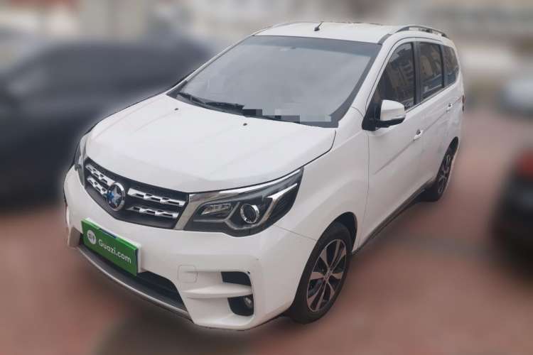 Used Venucia M50V 2017 1.6L XL CVT Luxury Edition