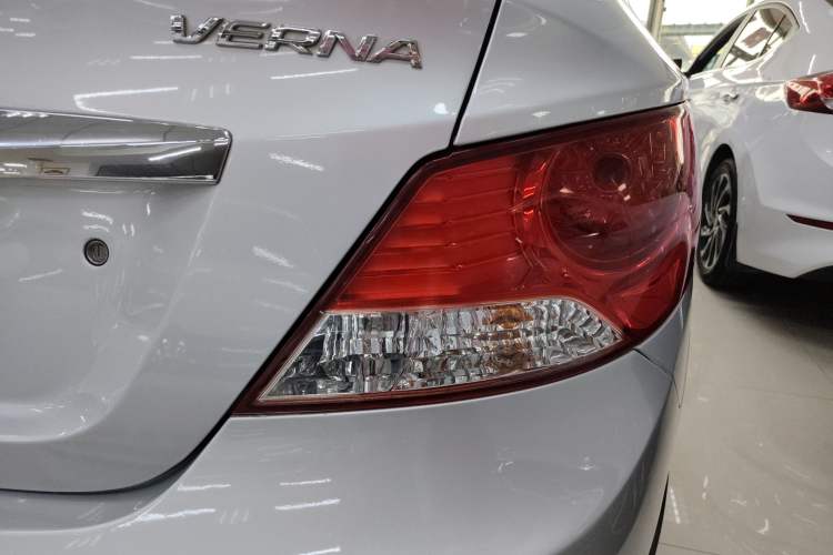 Used Hyundai Verna (older generation) 2010 Sedan 1.4L Automatic Fashionable GT Model
