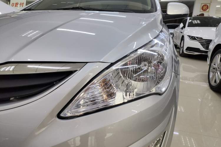 Used Hyundai Verna (older generation) 2010 Sedan 1.4L Automatic Fashionable GT Model
