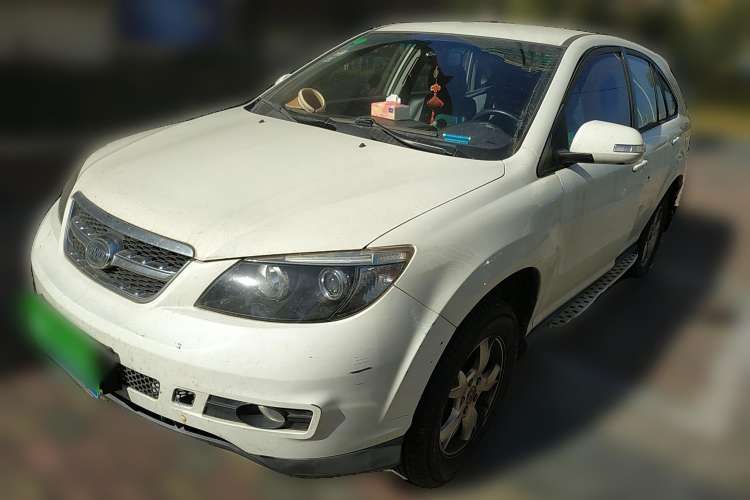 Used BYD S6 2013 Platinum Edition 2.0L Manual Luxury Model