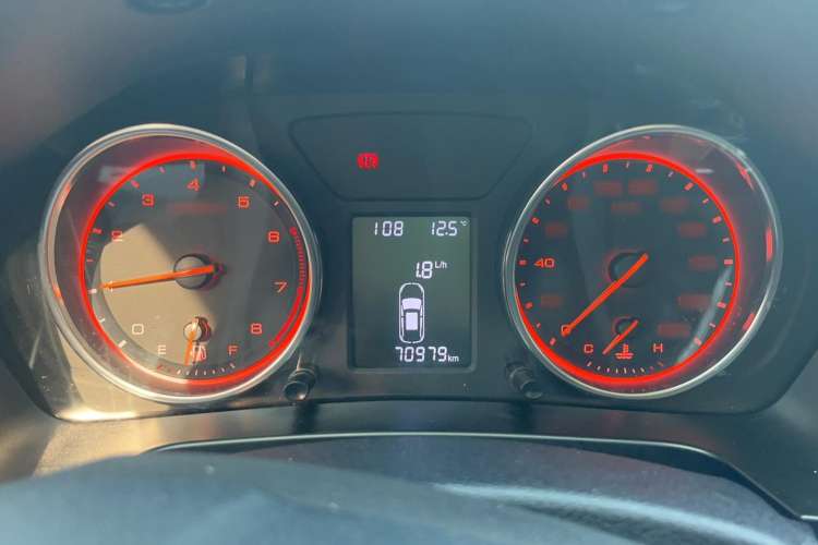 Used Hanteng X5 2018 1.5T Manual Luxury Edition