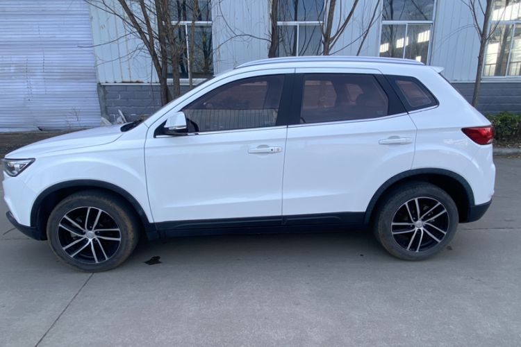 Used Bestune X40 2018 Internet Celebrity Edition 1.6L Automatic Luxury Version
