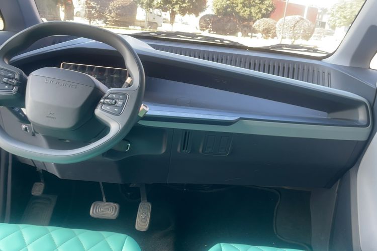 Used Wuling NAMMIEV 2021 Playful Model – High-Power Version