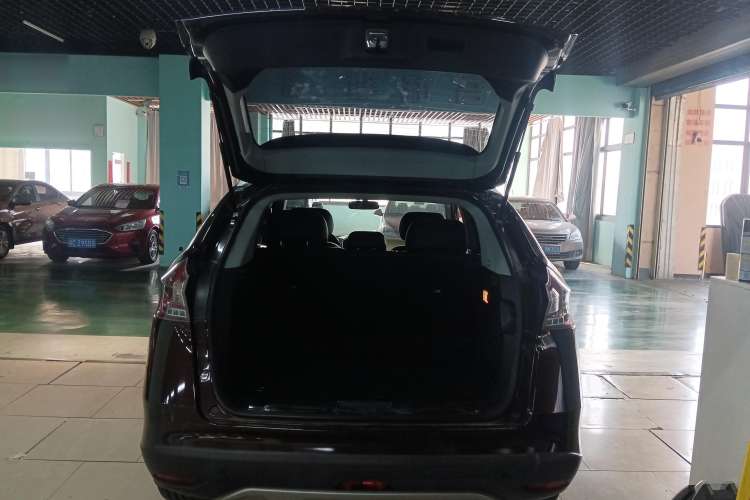 Used Luxgen U6 SUV 2014 1.8T Fashion Edition
