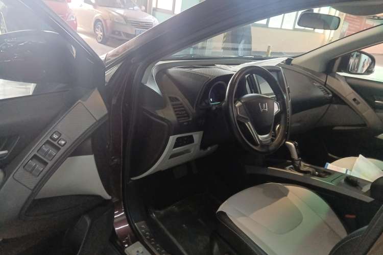 Used Luxgen U6 SUV 2014 1.8T Fashion Edition
