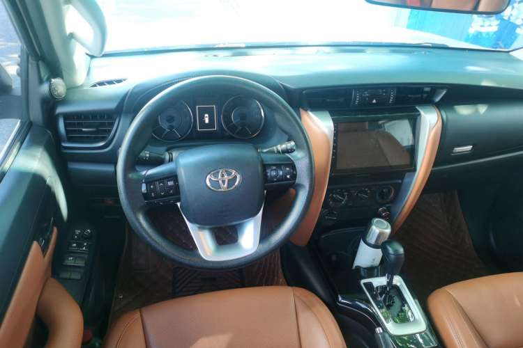 Used Toyota Fortuner 2016 2.7L Middle East Version