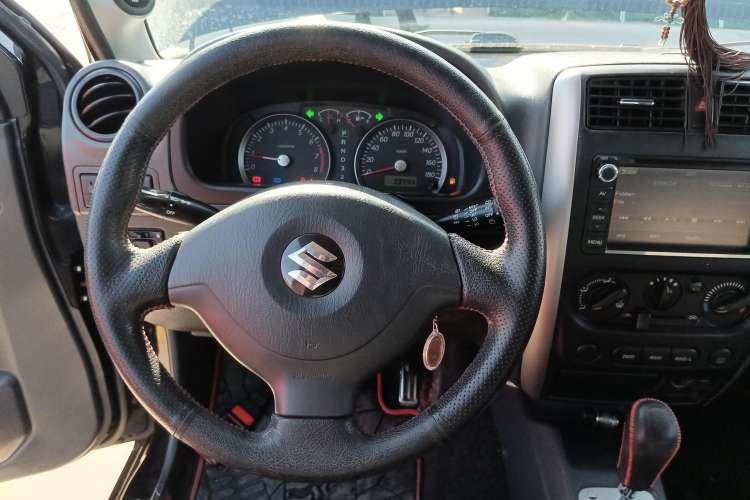 Used Suzuki Jimny 2011 1.3 AT