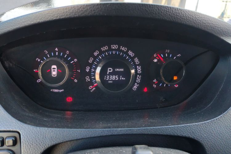 Used Luxgen Great 7 SUV 2011 2.2T Two-Wheel Drive Smart Version Odometer Close Up