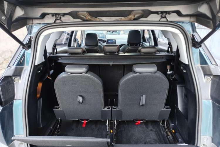 Used Peugeot 5008 2017 350THP 7-Seater Elite Edition