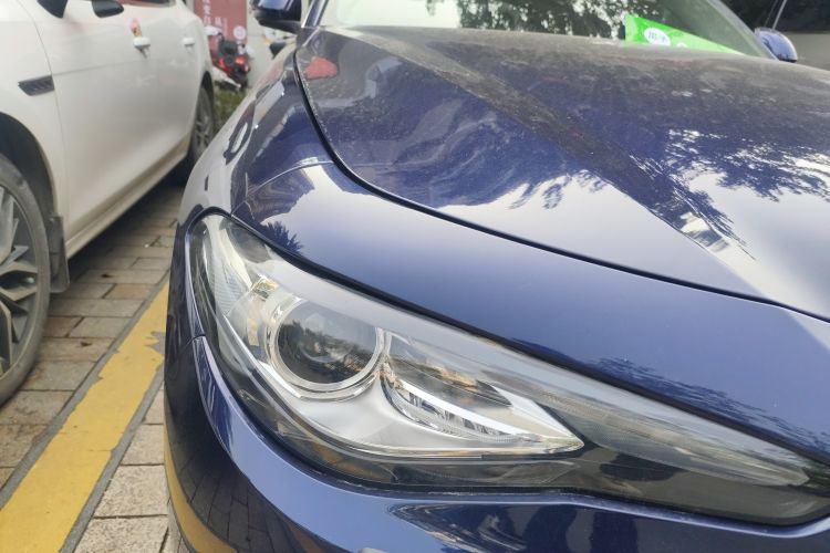 Used Alfa Romeo Giulia 2017 2.0T 280HP Luxury Edition Right Front Headlight