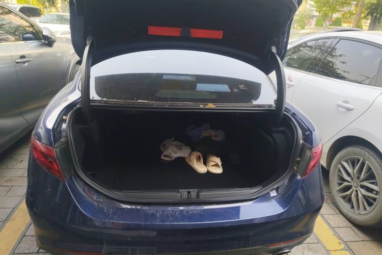 Used Alfa Romeo Giulia 2017 2.0T 280HP Luxury Edition Trunk