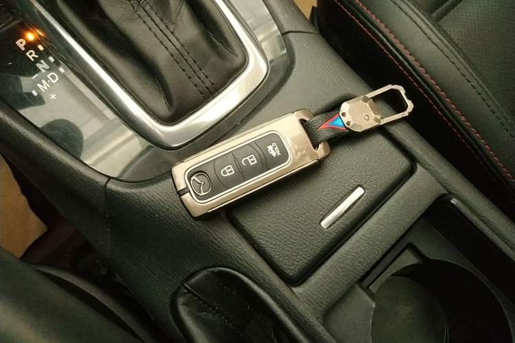 Used Mazda Atenza 2015 2.0L Blue Sky Luxury Edition
