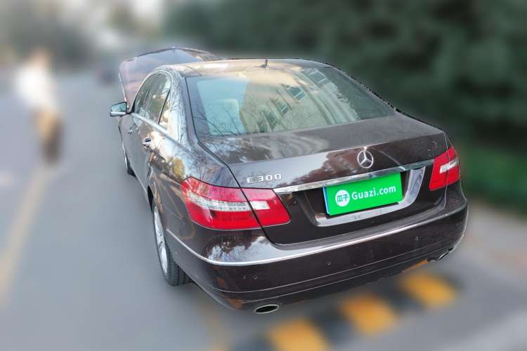 Used Mercedes-Benz E-Class 2009 E 300 Fashion Model
