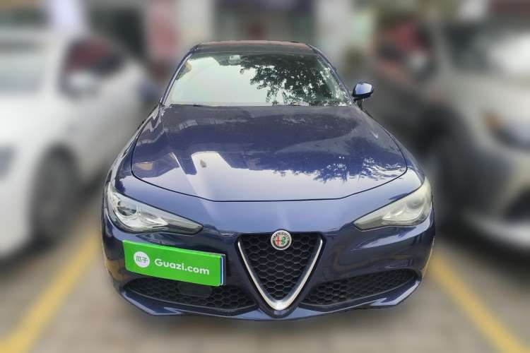 Used Alfa Romeo Giulia 2017 2.0T 280HP Luxury Edition Front
