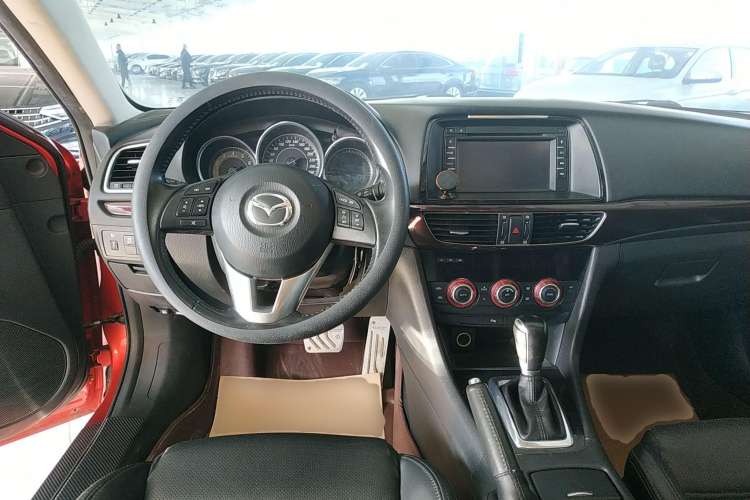 Used Mazda Atenza 2015 2.0L Blue Sky Luxury Edition
