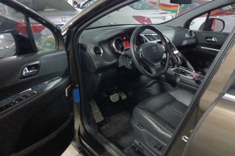 Used Peugeot 3008 2015 2.0L Automatic Trend Edition