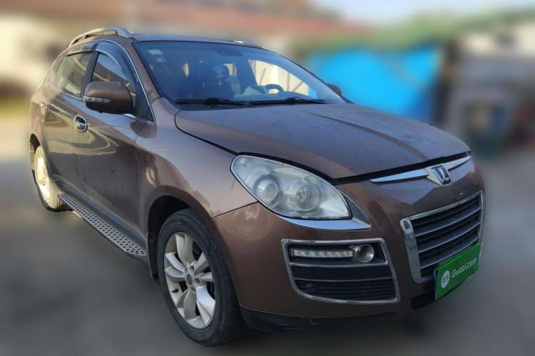 Used Luxgen Great 7 SUV 2011 2.2T Two-Wheel Drive Smart Version Front Right 45 Deg
