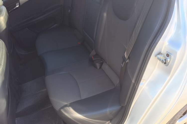 Used Roewe 350 2013 350C 1.5L Automatic Xunyue Edition
