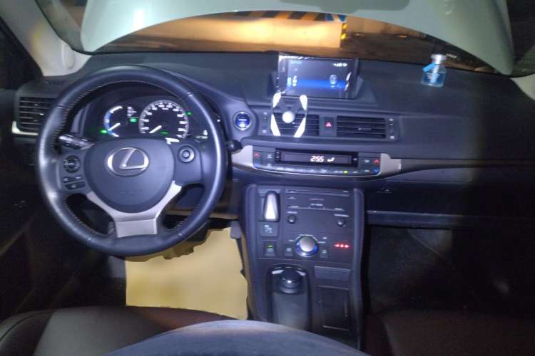 Used Lexus CT 2017 CT200h Comfort Edition Monochrome China V Standard
